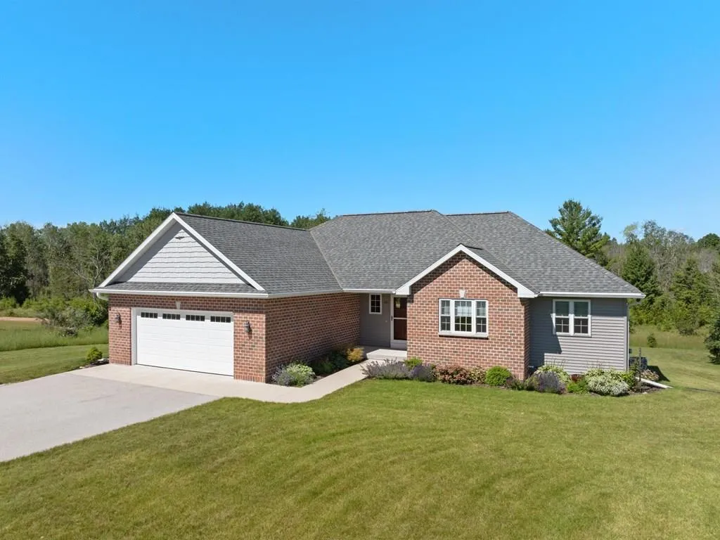 121 S Columbia Ave, Sturgeon Bay Wi 54235, 4 Bedrooms Bedrooms, ,3 BathroomsBathrooms,Inland-Residential,For Sale,S Columbia Ave,141896
