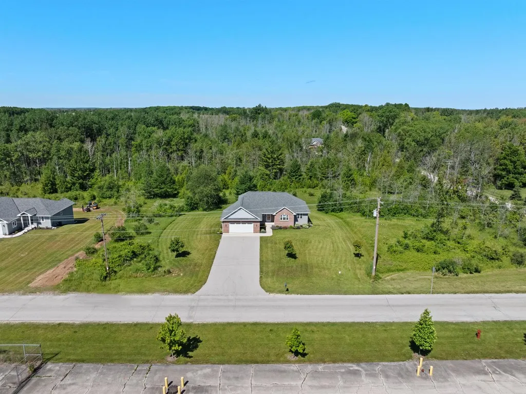 121 S Columbia Ave, Sturgeon Bay Wi 54235, 4 Bedrooms Bedrooms, ,3 BathroomsBathrooms,Inland-Residential,For Sale,S Columbia Ave,141896