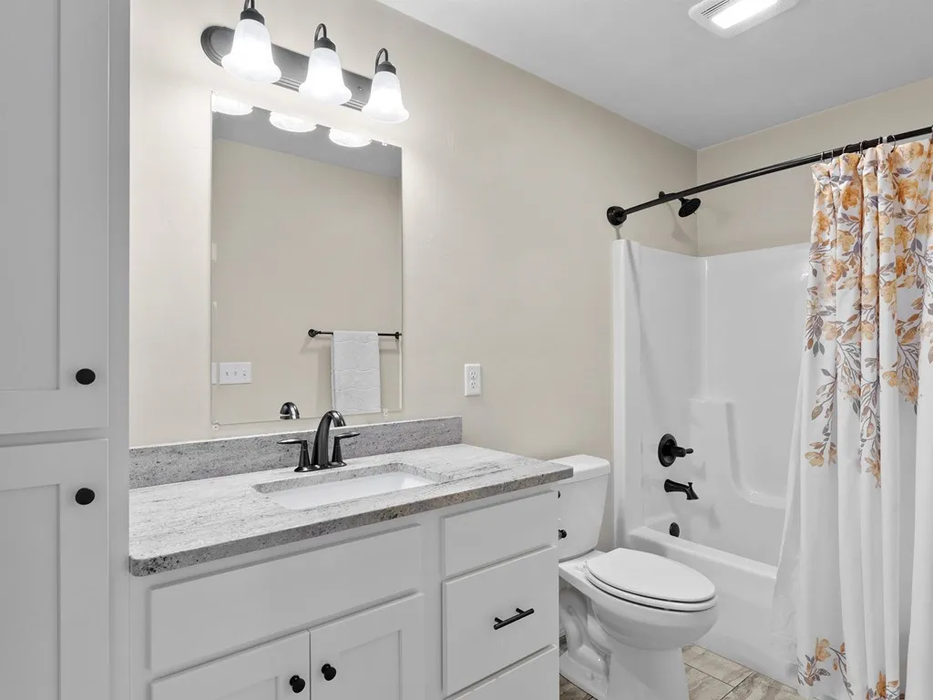 121 S Columbia Ave, Sturgeon Bay Wi 54235, 4 Bedrooms Bedrooms, ,3 BathroomsBathrooms,Inland-Residential,For Sale,S Columbia Ave,141896