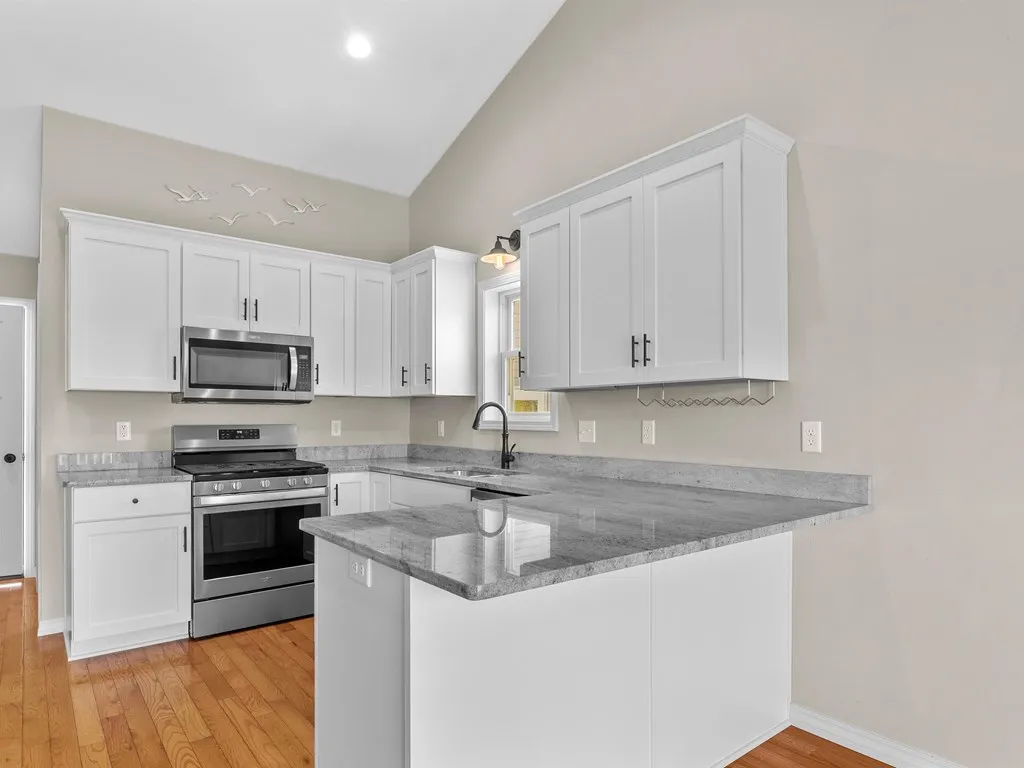 121 S Columbia Ave, Sturgeon Bay Wi 54235, 4 Bedrooms Bedrooms, ,3 BathroomsBathrooms,Inland-Residential,For Sale,S Columbia Ave,141896