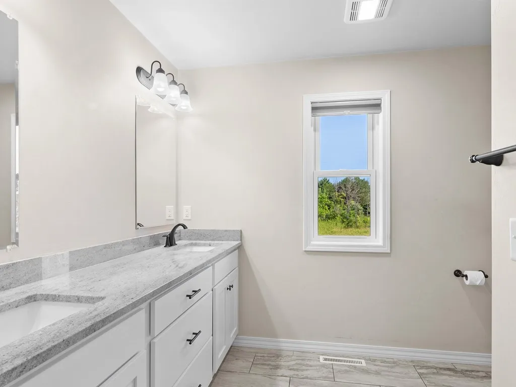 121 S Columbia Ave, Sturgeon Bay Wi 54235, 4 Bedrooms Bedrooms, ,3 BathroomsBathrooms,Inland-Residential,For Sale,S Columbia Ave,141896