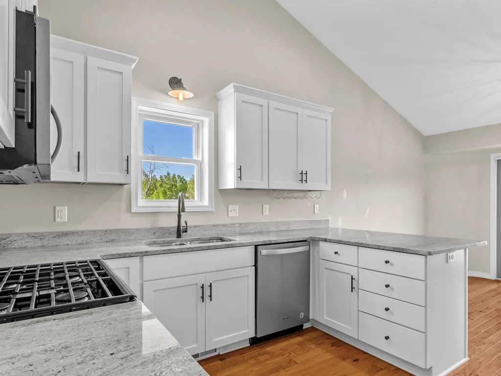 121 S Columbia Ave, Sturgeon Bay Wi 54235, 4 Bedrooms Bedrooms, ,3 BathroomsBathrooms,Inland-Residential,For Sale,S Columbia Ave,141896