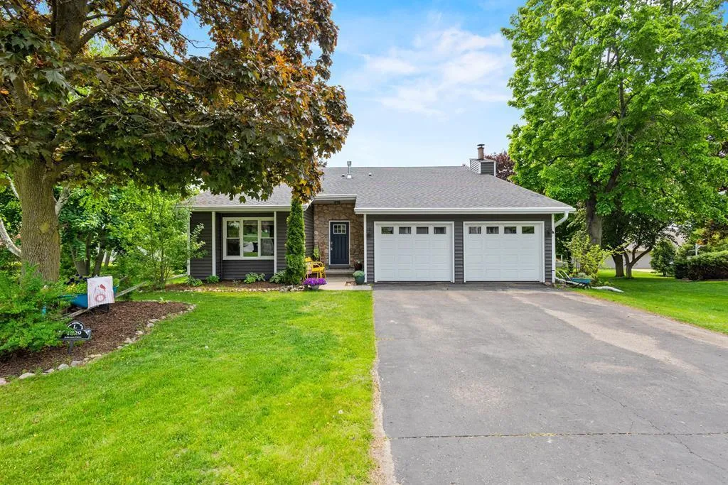 1829 Jefferson Dr, Sturgeon Bay, Wisconsin 54235, 3 Bedrooms Bedrooms, ,3 BathroomsBathrooms,Inland-Residential,For Sale,Jefferson Dr,144058