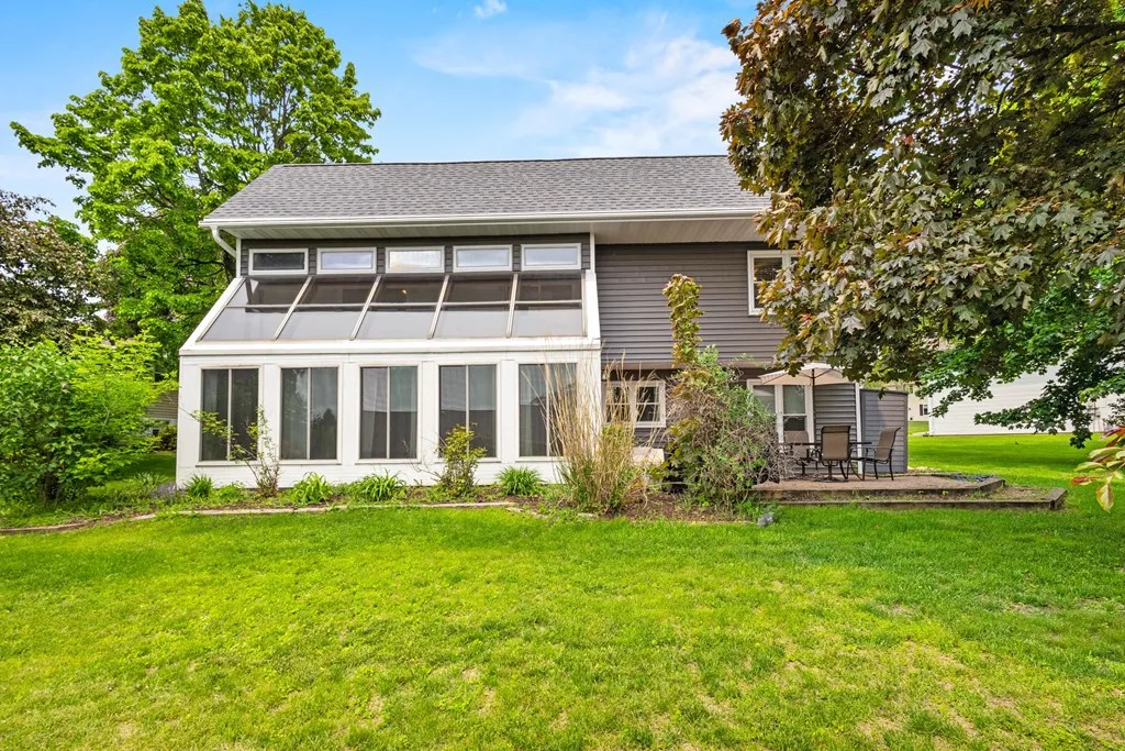 1829 Jefferson Dr, Sturgeon Bay, Wisconsin 54235, 3 Bedrooms Bedrooms, ,3 BathroomsBathrooms,Inland-Residential,For Sale,Jefferson Dr,144058
