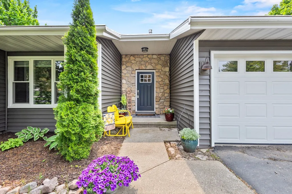 1829 Jefferson Dr, Sturgeon Bay, Wisconsin 54235, 3 Bedrooms Bedrooms, ,3 BathroomsBathrooms,Inland-Residential,For Sale,Jefferson Dr,144058