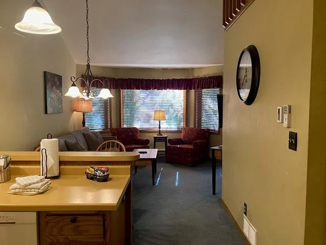 4908 Landmark Cir # 1310, Egg Harbor Wi 54209, 2 Bedrooms Bedrooms, ,1 BathroomBathrooms,Condominium,For Sale,Landmark Cir,143350