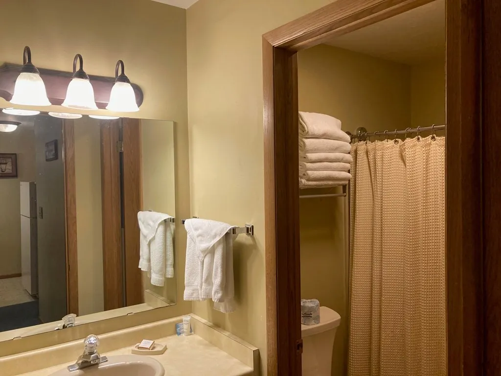 4908 Landmark Cir # 1310, Egg Harbor Wi 54209, 2 Bedrooms Bedrooms, ,1 BathroomBathrooms,Condominium,For Sale,Landmark Cir,143350