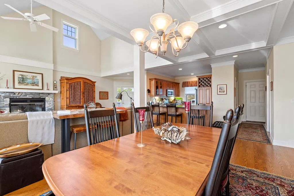 7136 A Ida Red Rd, Egg Harbor Wi 54209, 4 Bedrooms Bedrooms, ,3 BathroomsBathrooms,Condominium,For Sale,Ida Red Rd,139582