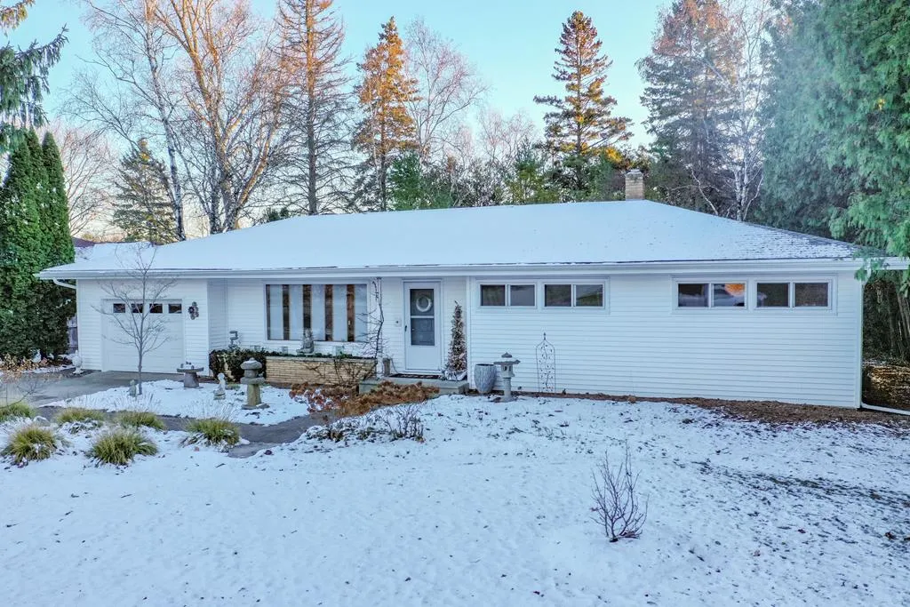 929 Louisiana St, Sturgeon Bay Wi 54235, 3 Bedrooms Bedrooms, ,2 BathroomsBathrooms,Inland-Residential,For Sale,Louisiana St,141217