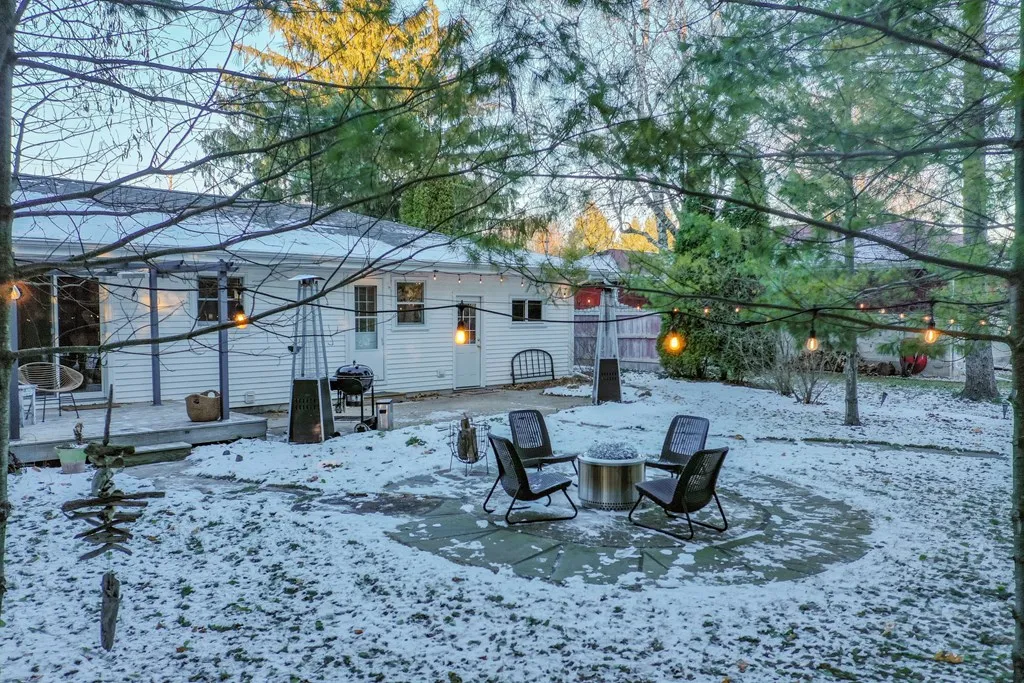 929 Louisiana St, Sturgeon Bay Wi 54235, 3 Bedrooms Bedrooms, ,2 BathroomsBathrooms,Inland-Residential,For Sale,Louisiana St,141217