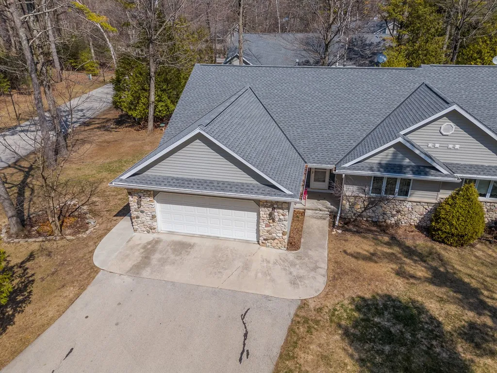 2436 Maple Bluff Ct # 1, Baileys Harbor Wi 54202, 2 Bedrooms Bedrooms, ,3 BathroomsBathrooms,Condominium,For Sale,Maple Bluff Ct,143895