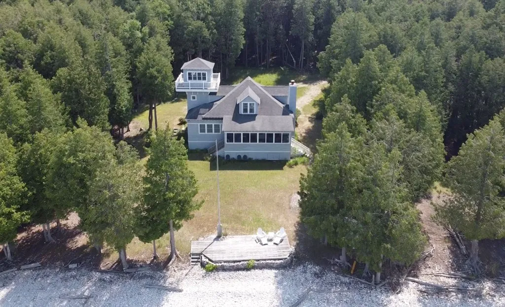1908 Main Rd, Washington Island, Wisconsin 54246, 3 Bedrooms Bedrooms, ,3 BathroomsBathrooms,Waterfront-Residential,For Sale,Main Rd,144311