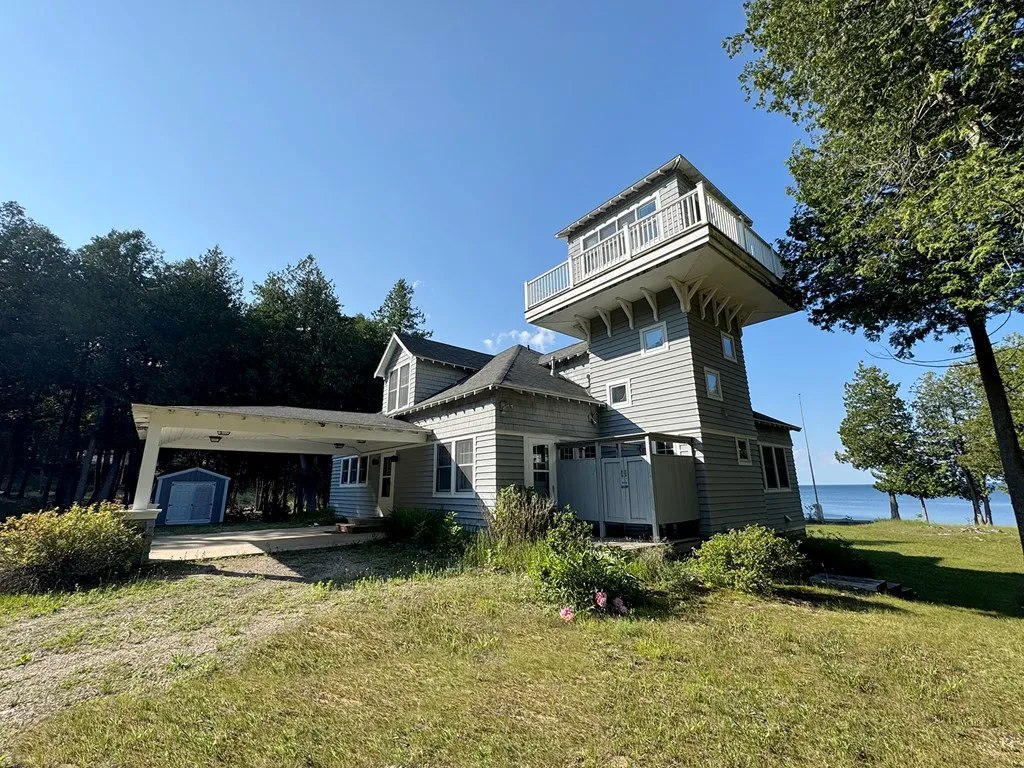 1908 Main Rd, Washington Island, Wisconsin 54246, 3 Bedrooms Bedrooms, ,3 BathroomsBathrooms,Waterfront-Residential,For Sale,Main Rd,144311