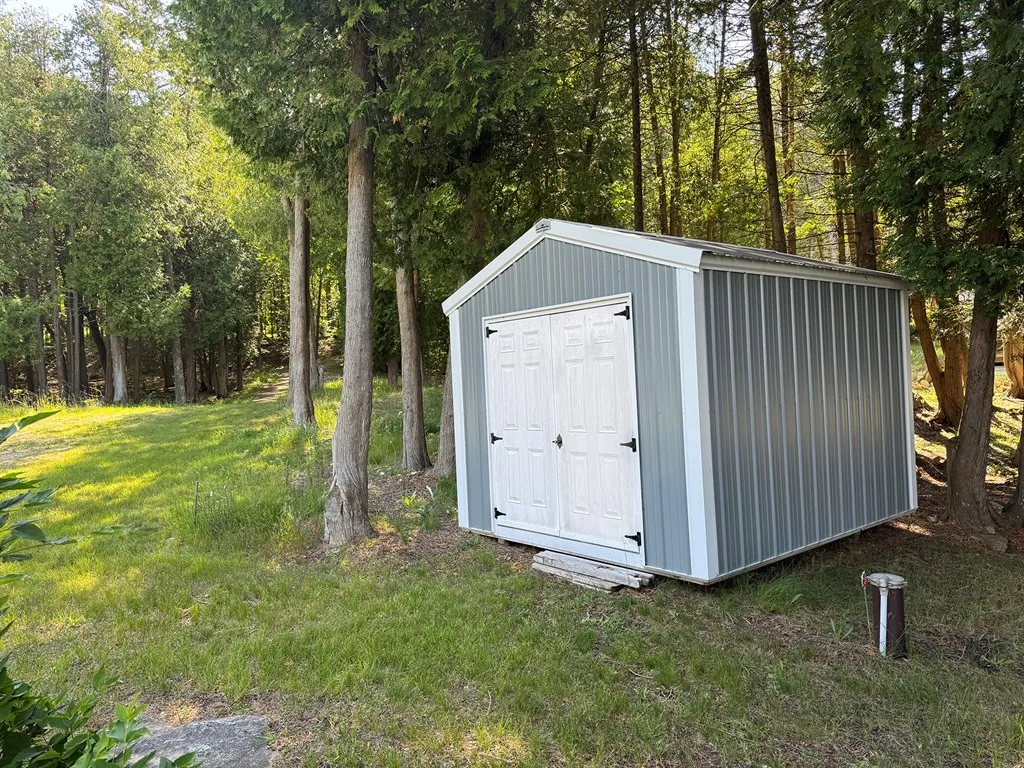 1908 Main Rd, Washington Island, Wisconsin 54246, 3 Bedrooms Bedrooms, ,3 BathroomsBathrooms,Waterfront-Residential,For Sale,Main Rd,144311