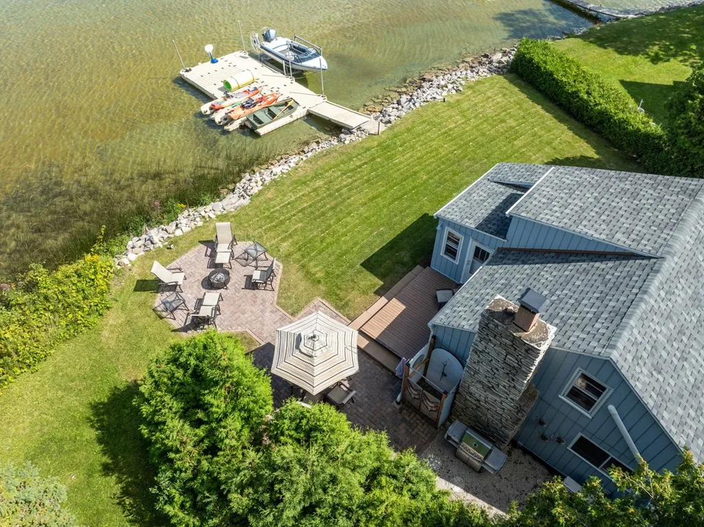 5740 W Shore Dr, Sturgeon Bay, Wisconsin 54235, 2 Bedrooms Bedrooms, ,1 BathroomBathrooms,Waterfront-Residential,For Sale,W Shore Dr,144534