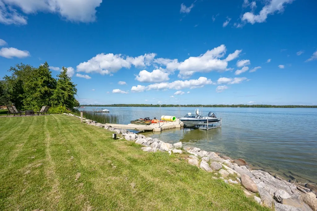 5740 W Shore Dr, Sturgeon Bay, Wisconsin 54235, 2 Bedrooms Bedrooms, ,1 BathroomBathrooms,Waterfront-Residential,For Sale,W Shore Dr,144534