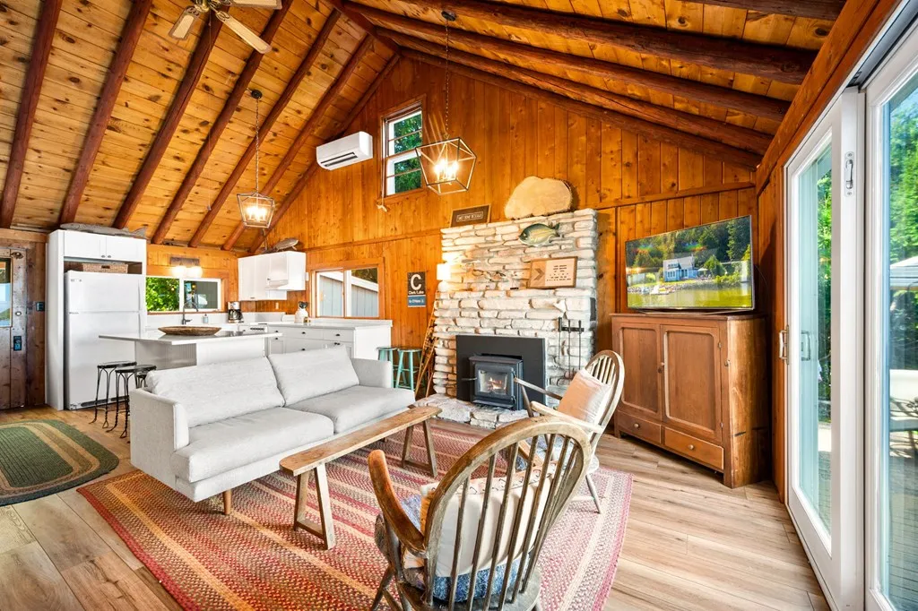 5740 W Shore Dr, Sturgeon Bay, Wisconsin 54235, 2 Bedrooms Bedrooms, ,1 BathroomBathrooms,Waterfront-Residential,For Sale,W Shore Dr,144534