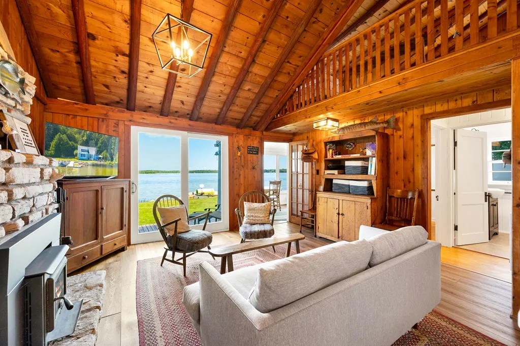 5740 W Shore Dr, Sturgeon Bay, Wisconsin 54235, 2 Bedrooms Bedrooms, ,1 BathroomBathrooms,Waterfront-Residential,For Sale,W Shore Dr,144534