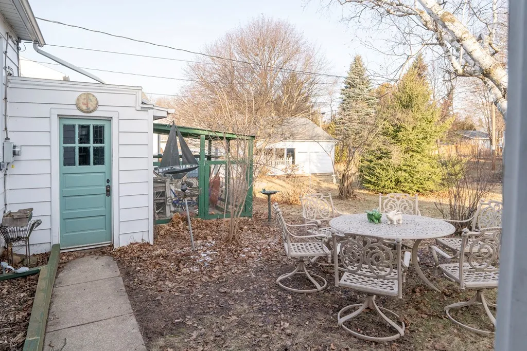 620 Huron St, Sturgeon Bay Wi 54235, 2 Bedrooms Bedrooms, ,1 BathroomBathrooms,Inland-Residential,For Sale,Huron St,141449