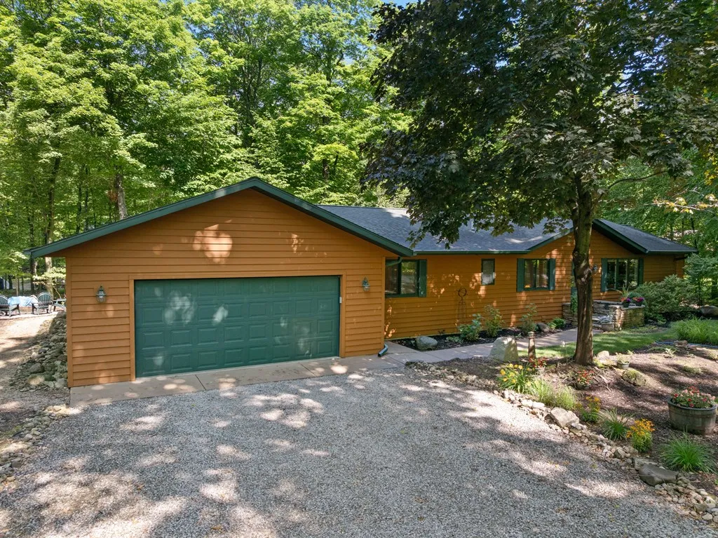7635 Point Beach Rd, Egg Harbor, Wisconsin 54209, 3 Bedrooms Bedrooms, ,2 BathroomsBathrooms,Inland-Residential,For Sale,Point Beach Rd,144206