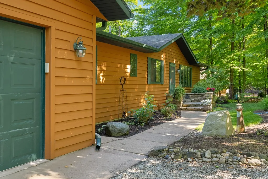 7635 Point Beach Rd, Egg Harbor, Wisconsin 54209, 3 Bedrooms Bedrooms, ,2 BathroomsBathrooms,Inland-Residential,For Sale,Point Beach Rd,144206