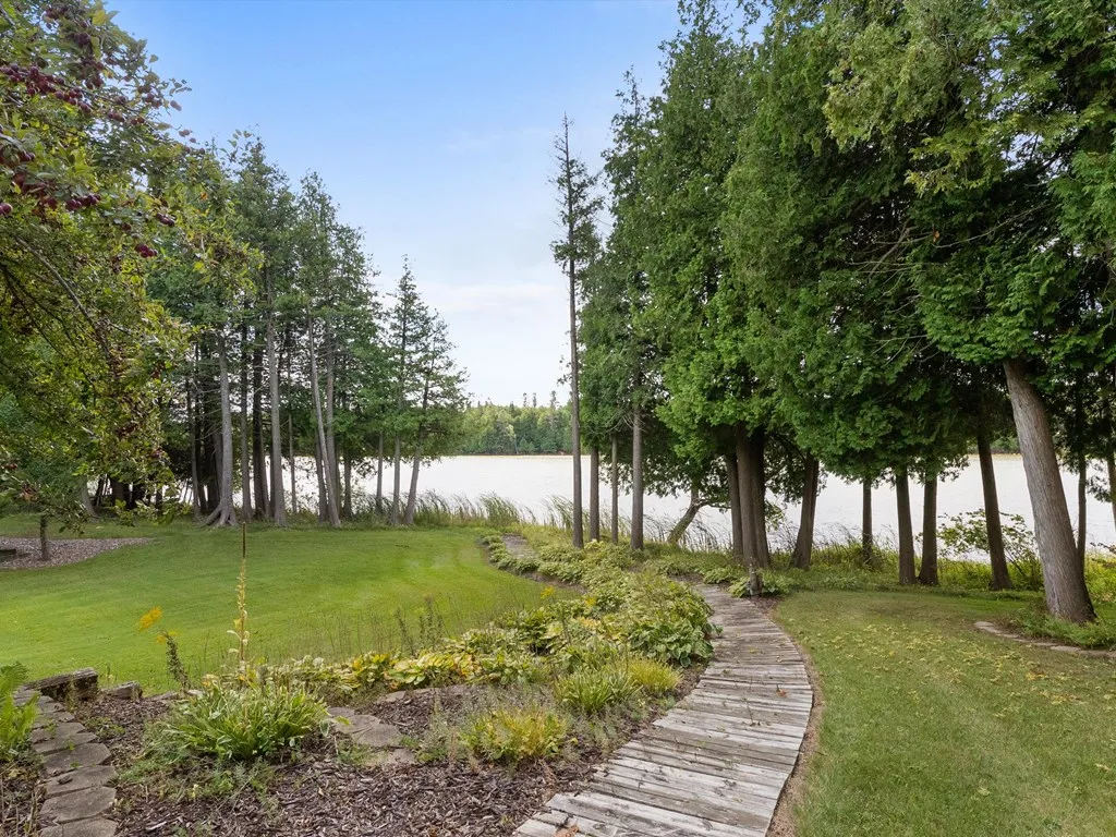601 Sleepy Hollow Dr, Sturgeon Bay, Wisconsin 54235, 2 Bedrooms Bedrooms, ,3 BathroomsBathrooms,Waterfront-Residential,For Sale,Sleepy Hollow Dr,144519