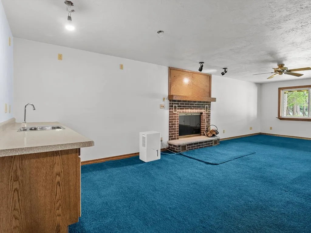 601 Sleepy Hollow Dr, Sturgeon Bay, Wisconsin 54235, 2 Bedrooms Bedrooms, ,3 BathroomsBathrooms,Waterfront-Residential,For Sale,Sleepy Hollow Dr,144519