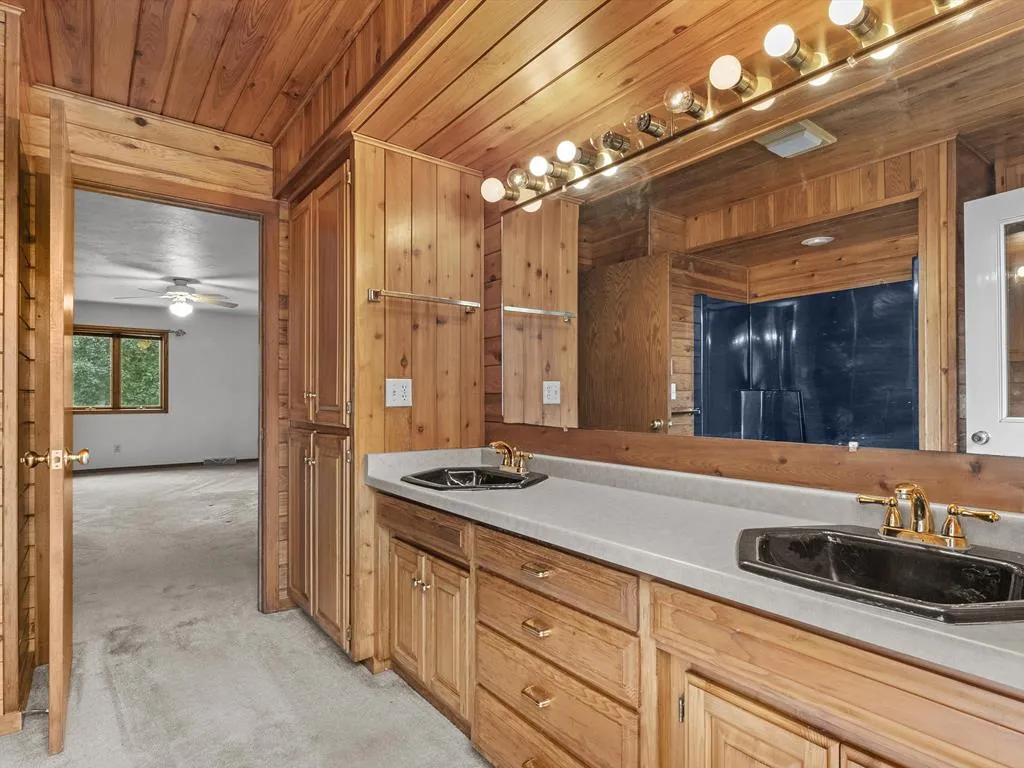601 Sleepy Hollow Dr, Sturgeon Bay, Wisconsin 54235, 2 Bedrooms Bedrooms, ,3 BathroomsBathrooms,Waterfront-Residential,For Sale,Sleepy Hollow Dr,144519