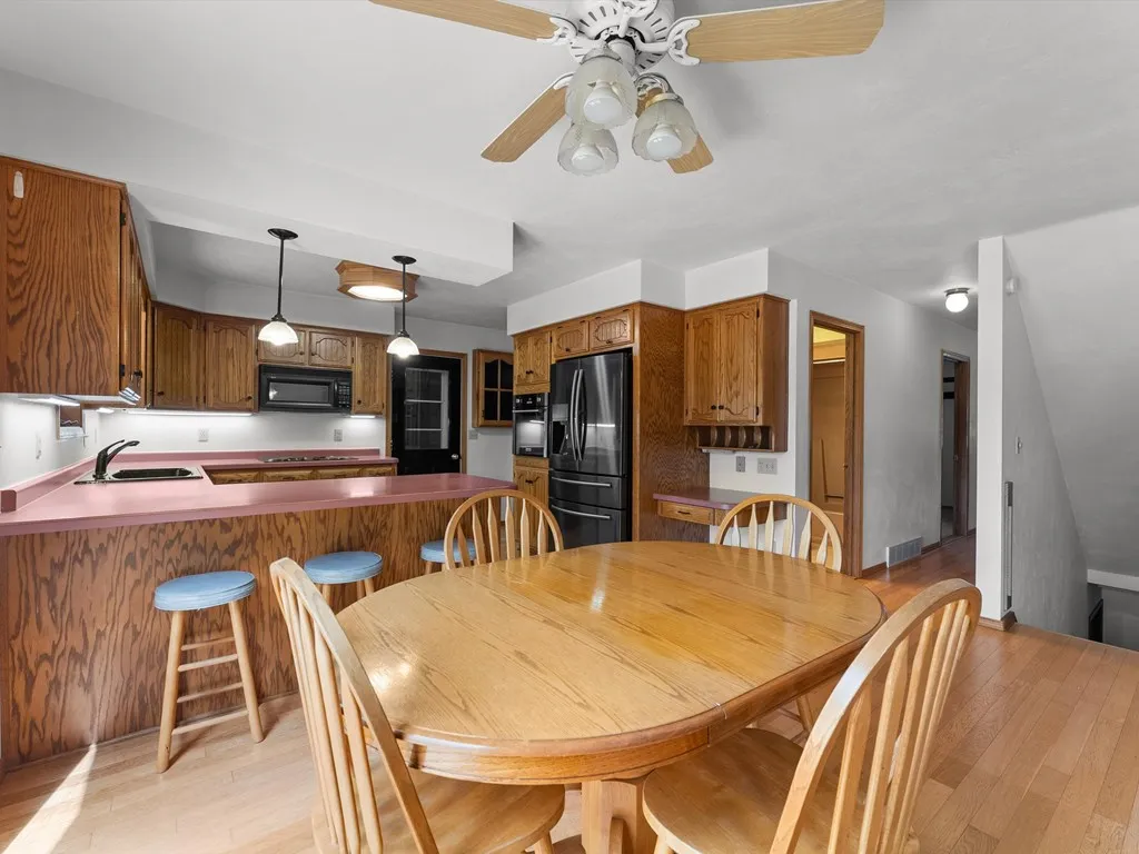 601 Sleepy Hollow Dr, Sturgeon Bay, Wisconsin 54235, 2 Bedrooms Bedrooms, ,3 BathroomsBathrooms,Waterfront-Residential,For Sale,Sleepy Hollow Dr,144519