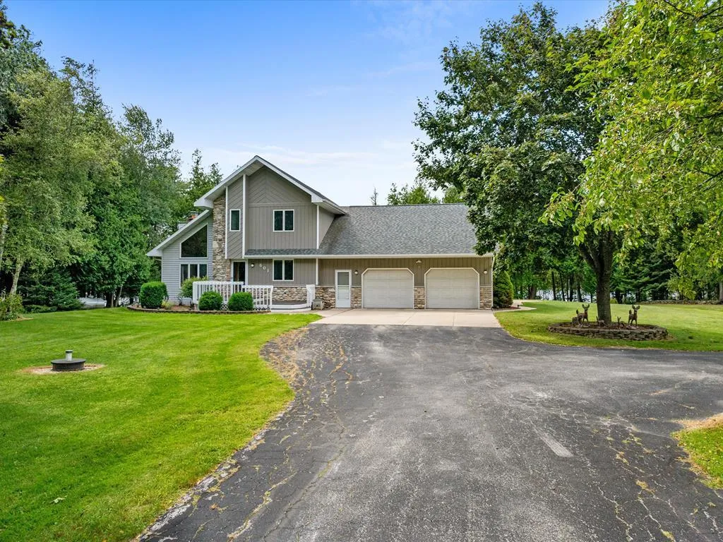 601 Sleepy Hollow Dr, Sturgeon Bay, Wisconsin 54235, 2 Bedrooms Bedrooms, ,3 BathroomsBathrooms,Waterfront-Residential,For Sale,Sleepy Hollow Dr,144519
