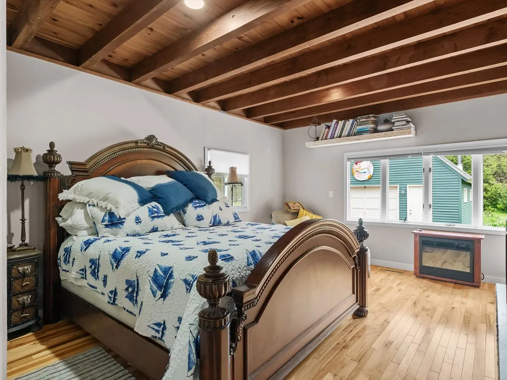 1350 Memorial Dr, Sturgeon Bay, Wisconsin 54235, 4 Bedrooms Bedrooms, ,3 BathroomsBathrooms,Waterfront-Residential,For Sale,Memorial Dr,144027