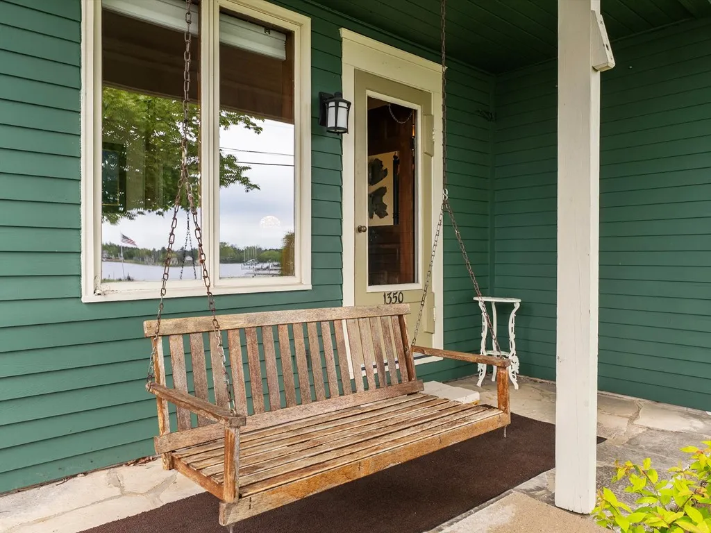 1350 Memorial Dr, Sturgeon Bay, Wisconsin 54235, 4 Bedrooms Bedrooms, ,3 BathroomsBathrooms,Waterfront-Residential,For Sale,Memorial Dr,144027