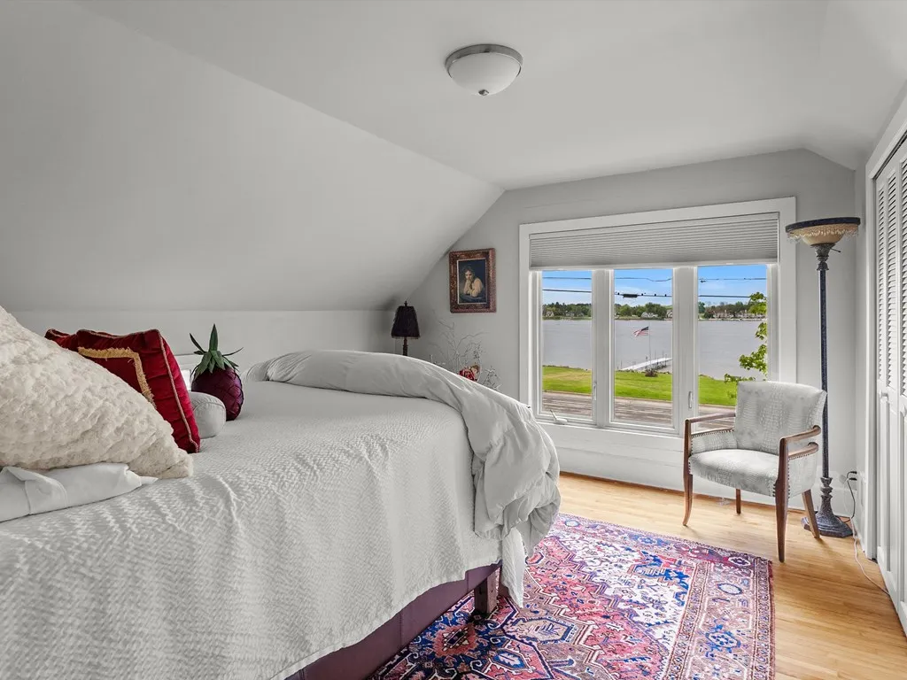 1350 Memorial Dr, Sturgeon Bay, Wisconsin 54235, 4 Bedrooms Bedrooms, ,3 BathroomsBathrooms,Waterfront-Residential,For Sale,Memorial Dr,144027