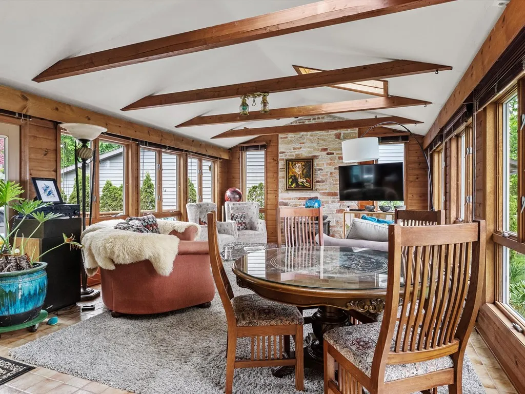 1350 Memorial Dr, Sturgeon Bay, Wisconsin 54235, 4 Bedrooms Bedrooms, ,3 BathroomsBathrooms,Waterfront-Residential,For Sale,Memorial Dr,144027