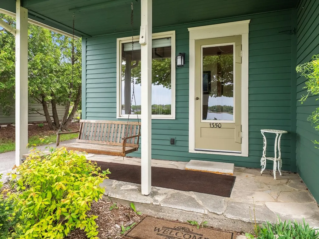 1350 Memorial Dr, Sturgeon Bay, Wisconsin 54235, 4 Bedrooms Bedrooms, ,3 BathroomsBathrooms,Waterfront-Residential,For Sale,Memorial Dr,144027