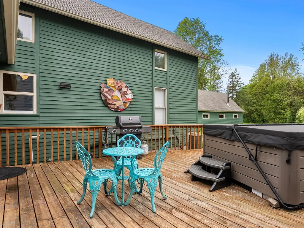1350 Memorial Dr, Sturgeon Bay, Wisconsin 54235, 4 Bedrooms Bedrooms, ,3 BathroomsBathrooms,Waterfront-Residential,For Sale,Memorial Dr,144027
