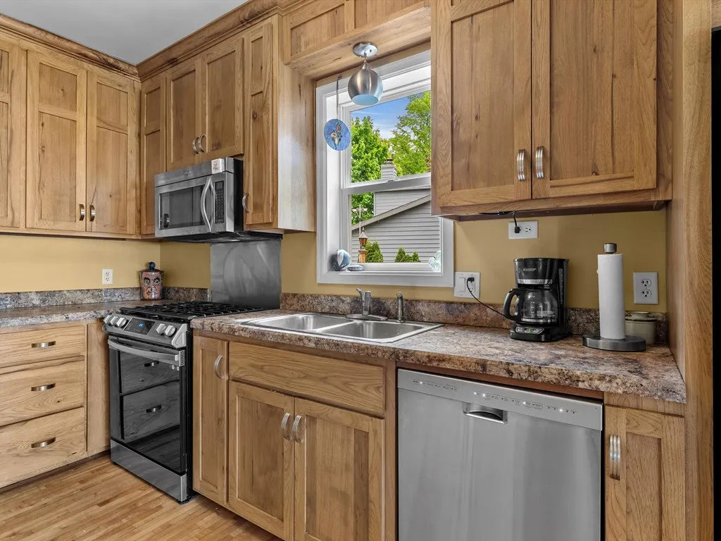 1350 Memorial Dr, Sturgeon Bay, Wisconsin 54235, 4 Bedrooms Bedrooms, ,3 BathroomsBathrooms,Waterfront-Residential,For Sale,Memorial Dr,144027