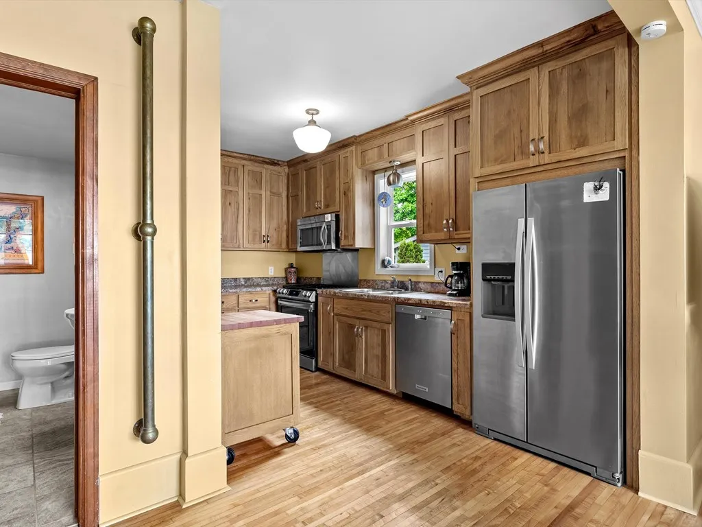 1350 Memorial Dr, Sturgeon Bay, Wisconsin 54235, 4 Bedrooms Bedrooms, ,3 BathroomsBathrooms,Waterfront-Residential,For Sale,Memorial Dr,144027