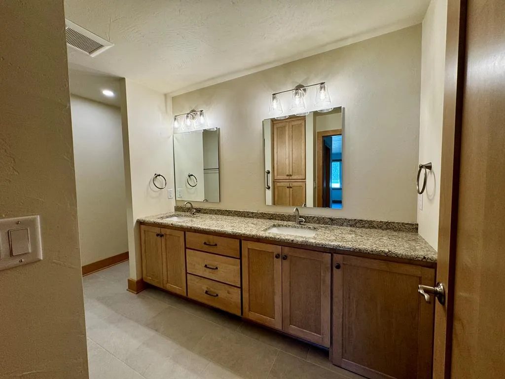 535 N 9th Ct, Sturgeon Bay Wi 54235, 2 Bedrooms Bedrooms, ,2 BathroomsBathrooms,Condominium,For Sale,N 9th Ct,143009