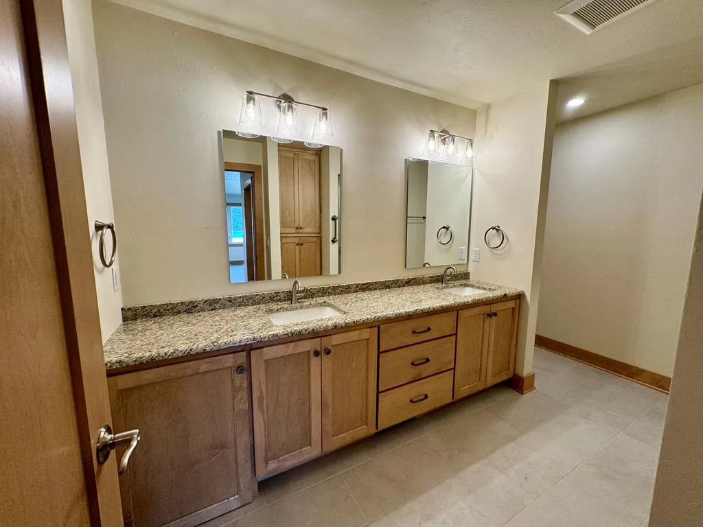 535 N 9th Ct, Sturgeon Bay Wi 54235, 2 Bedrooms Bedrooms, ,2 BathroomsBathrooms,Condominium,For Sale,N 9th Ct,143009