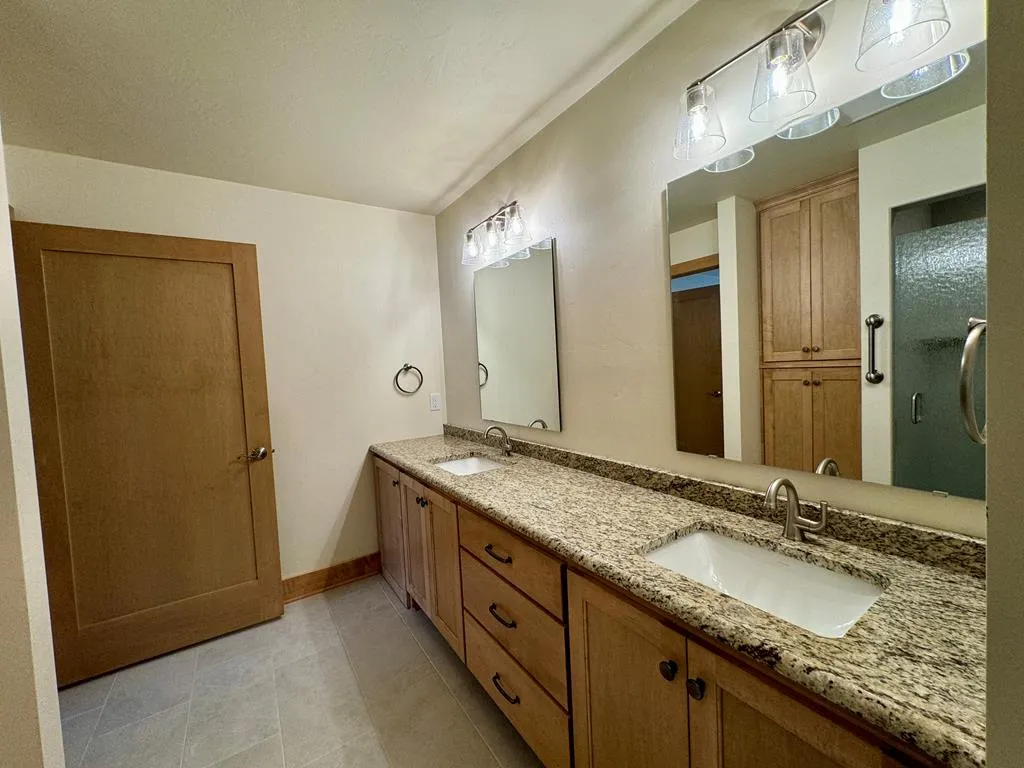 535 N 9th Ct, Sturgeon Bay Wi 54235, 2 Bedrooms Bedrooms, ,2 BathroomsBathrooms,Condominium,For Sale,N 9th Ct,143009