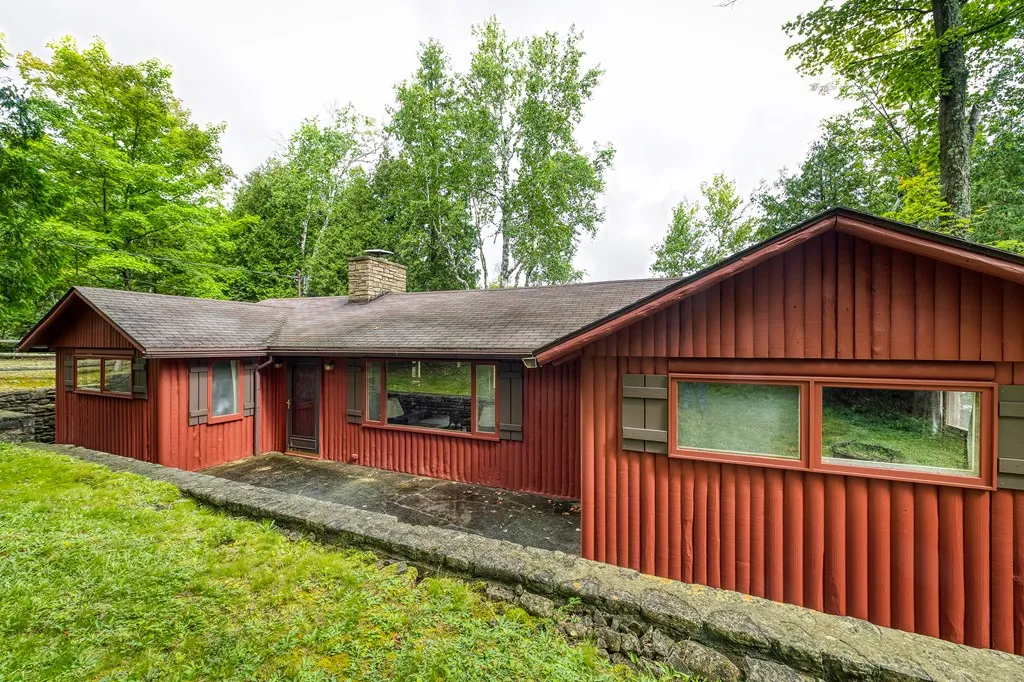 744 Wisconsin Bay Rd, Ellison Bay, Wisconsin 54210, 3 Bedrooms Bedrooms, ,2 BathroomsBathrooms,Waterfront-Residential,For Sale,Wisconsin Bay Rd,144430