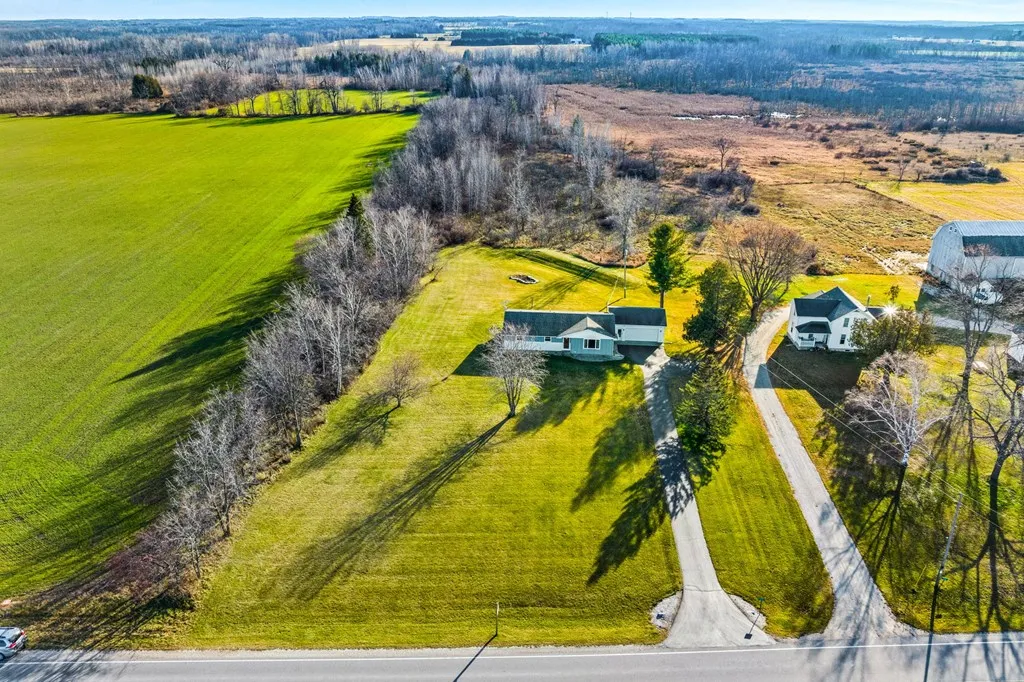 7379 County Rd C, Sturgeon Bay Wi 54235, 3 Bedrooms Bedrooms, ,2 BathroomsBathrooms,Inland-Residential,For Sale,County Rd C,141218