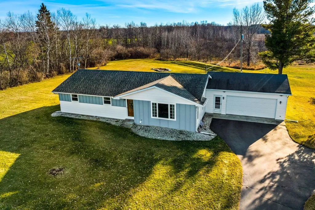 7379 County Rd C, Sturgeon Bay Wi 54235, 3 Bedrooms Bedrooms, ,2 BathroomsBathrooms,Inland-Residential,For Sale,County Rd C,141218