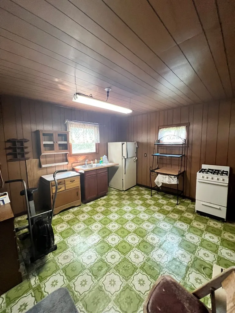 6730 E County Line Rd, Algoma, Wisconsin 54201, 1 Bedroom Bedrooms, ,1 BathroomBathrooms,Inland-Residential,For Sale,E County Line Rd,144382