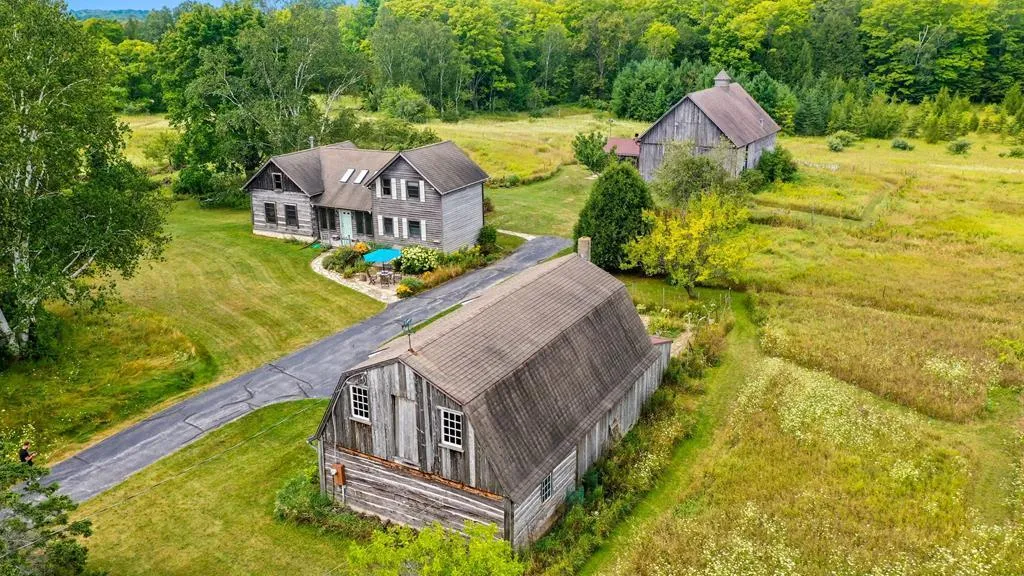 Ellison Bay, Wisconsin 54234, 3 Bedrooms Bedrooms, ,2 BathroomsBathrooms,Inland-Residential,For Sale,Badger Rd,143939