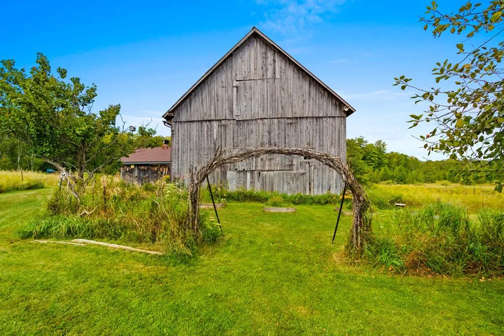 Ellison Bay, Wisconsin 54234, 3 Bedrooms Bedrooms, ,2 BathroomsBathrooms,Inland-Residential,For Sale,Badger Rd,143939