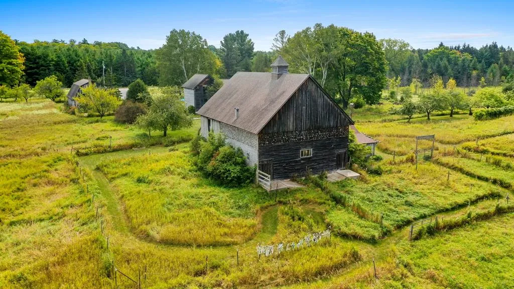 Ellison Bay, Wisconsin 54234, 3 Bedrooms Bedrooms, ,2 BathroomsBathrooms,Inland-Residential,For Sale,Badger Rd,143939
