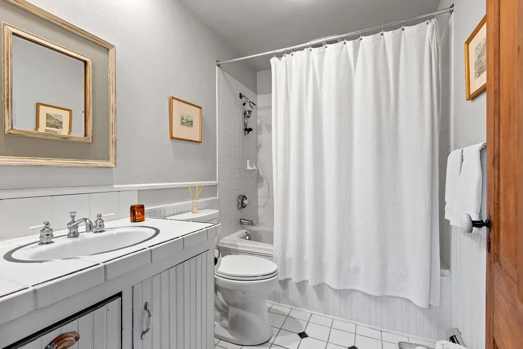 Ellison Bay, Wisconsin 54234, 3 Bedrooms Bedrooms, ,2 BathroomsBathrooms,Inland-Residential,For Sale,Badger Rd,143939