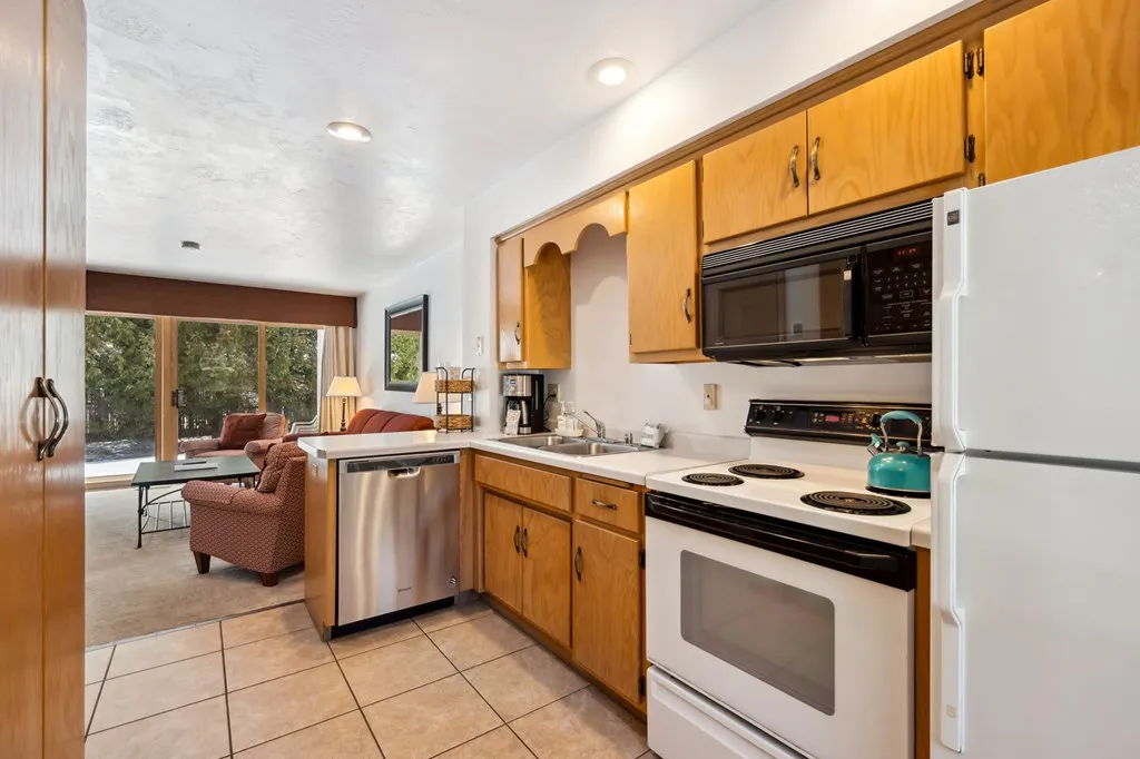3908 County Rd F # 2, Fish Creek Wi 54212, 2 Bedrooms Bedrooms, ,2 BathroomsBathrooms,Condominium,For Sale,County Rd F,143651